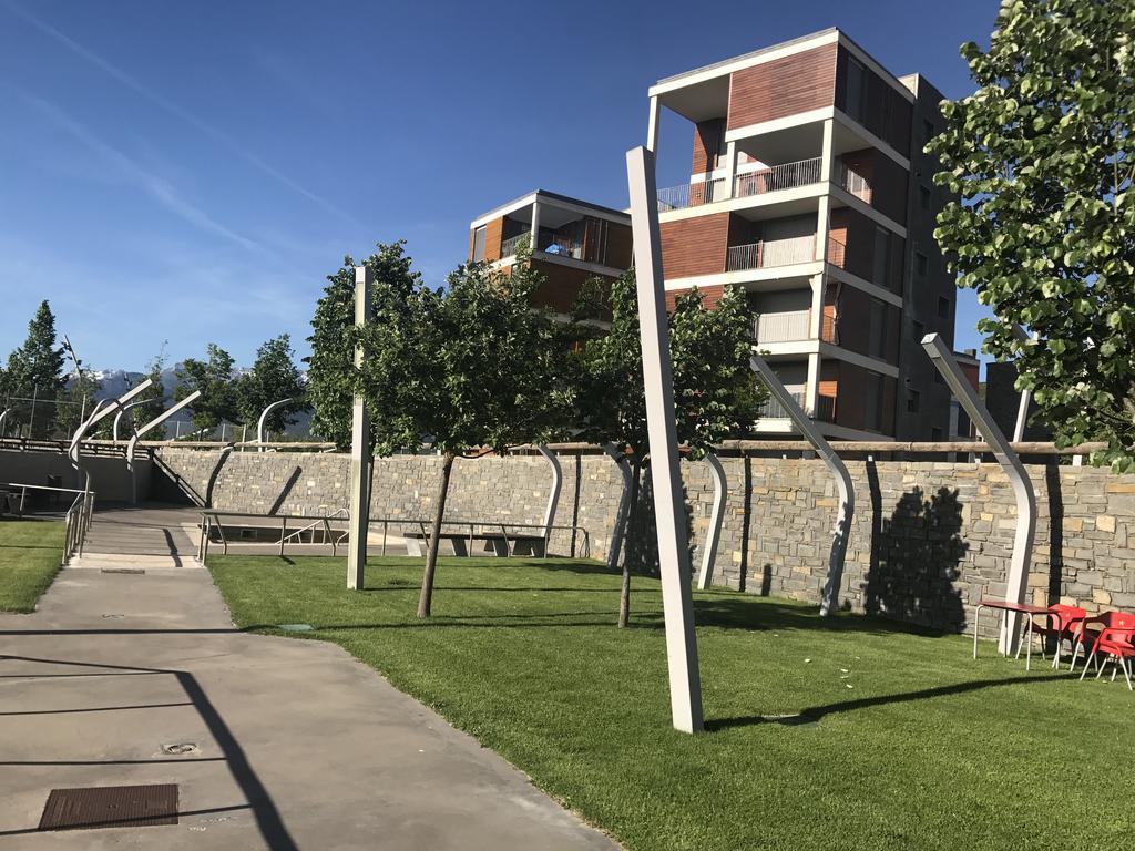 Golf Y Nieve Apartment Sabinanigo Ngoại thất bức ảnh